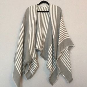 Striped sleeveless cardigan